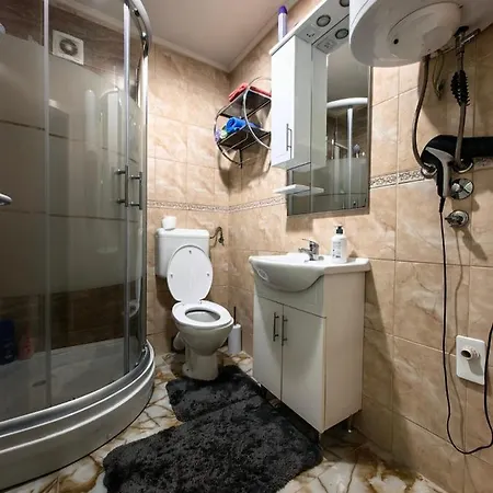 Amona Stan Na Dan Doboj